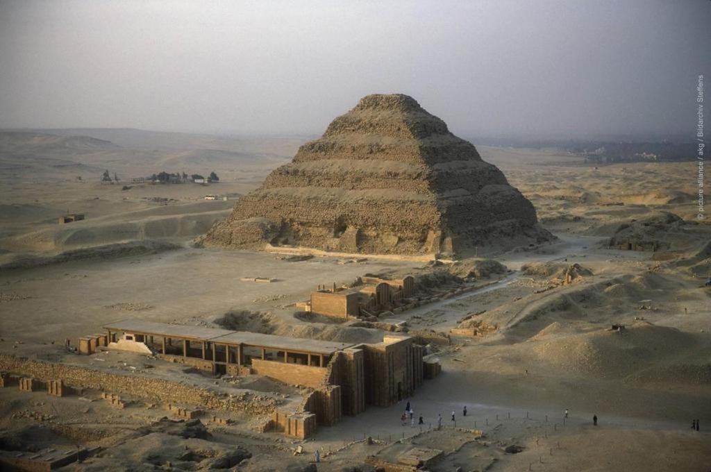 Pyramids Express View Hotel Kafret el-Gabal Extérieur photo