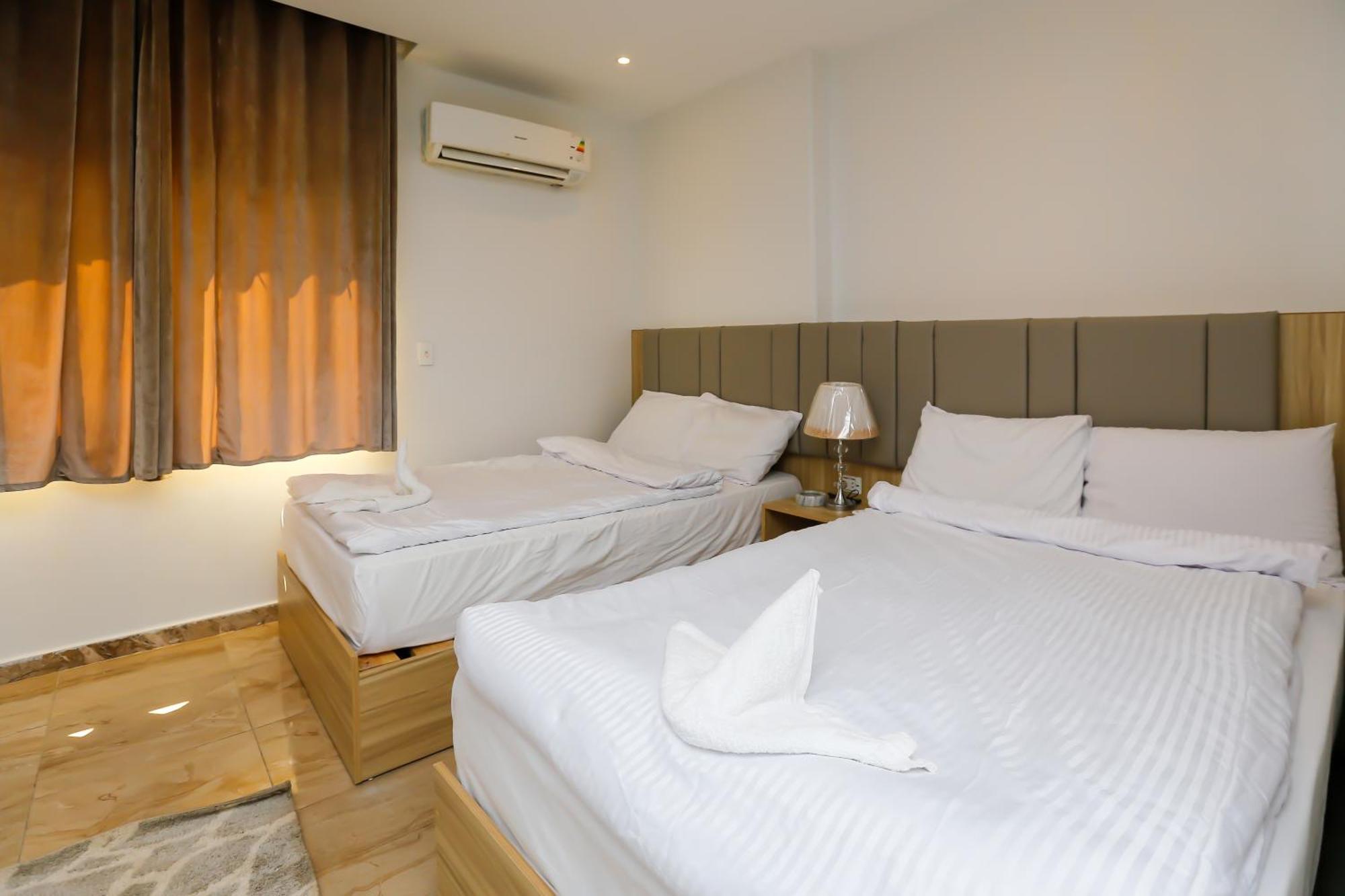 Pyramids Express View Hotel Kafret el-Gabal Extérieur photo
