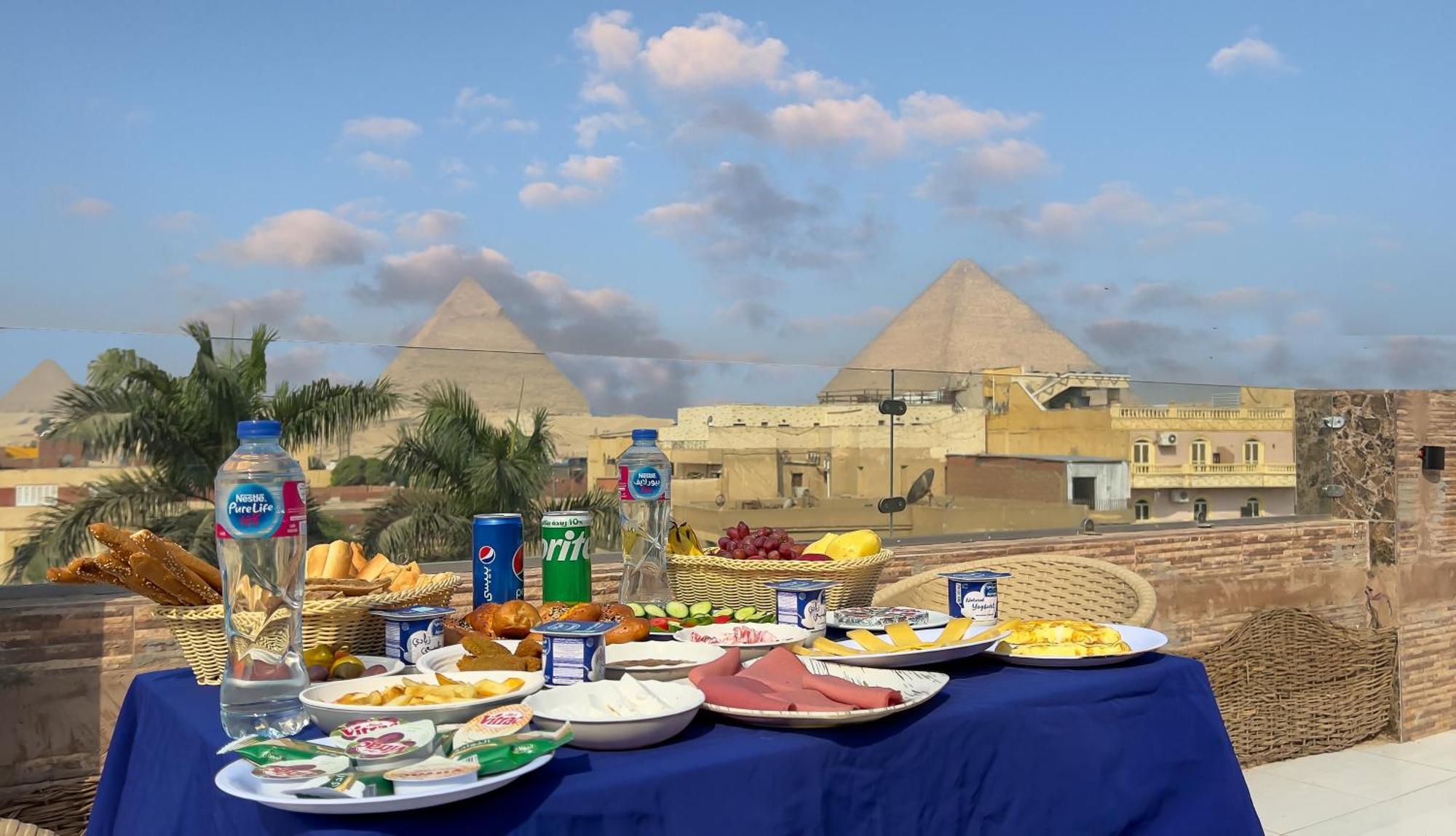 Pyramids Express View Hotel Kafret el-Gabal Extérieur photo